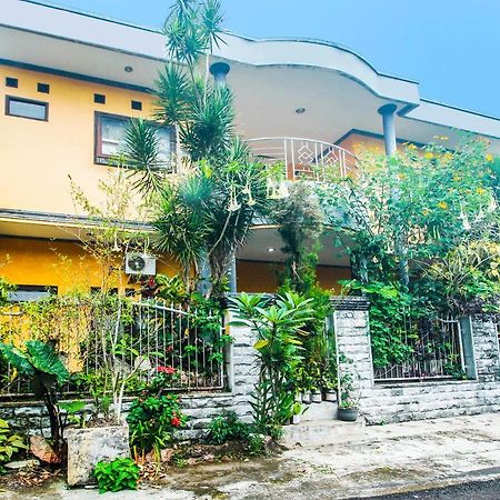 Spot On 91620 Skypiea Guest House Tasikmalaya Zewnętrze zdjęcie