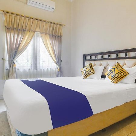 Spot On 91620 Skypiea Guest House Tasikmalaya Zewnętrze zdjęcie