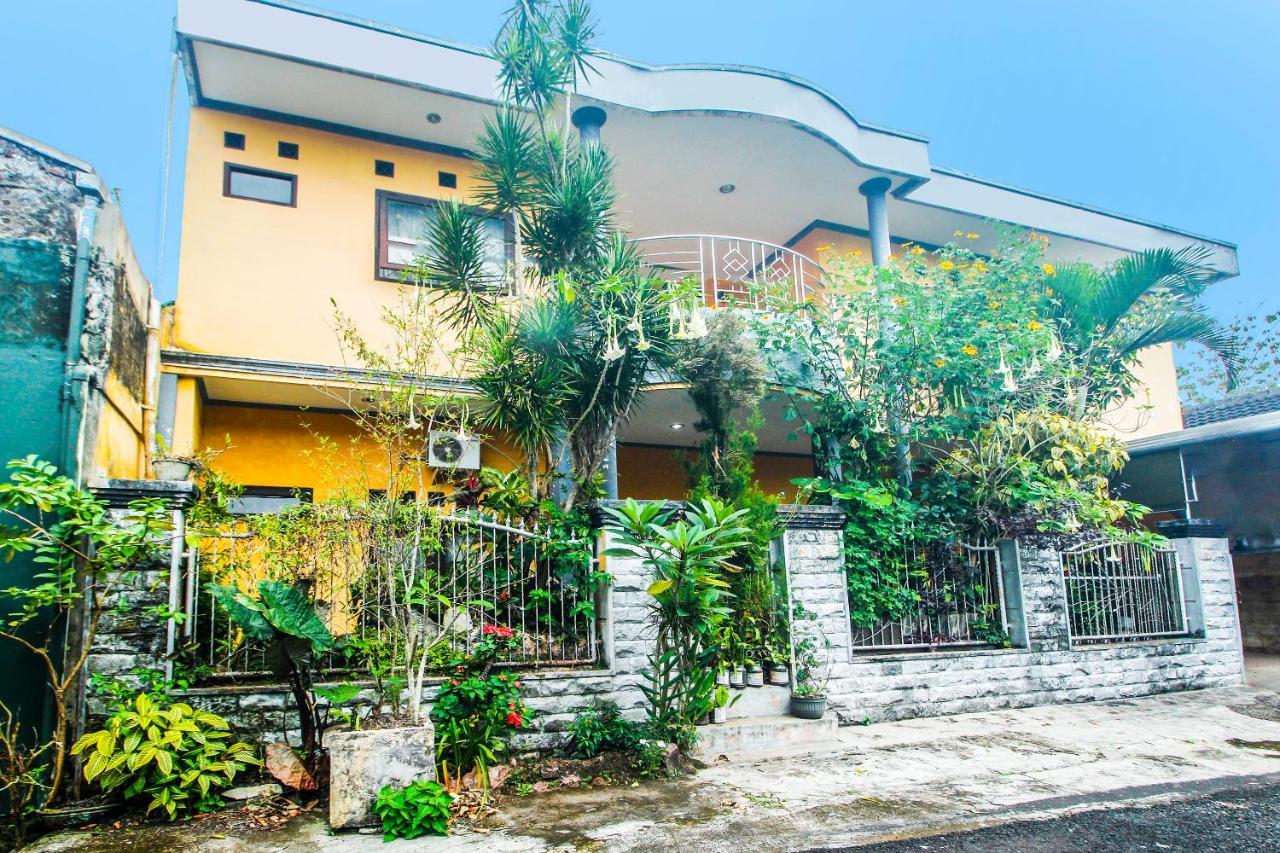 Spot On 91620 Skypiea Guest House Tasikmalaya Zewnętrze zdjęcie