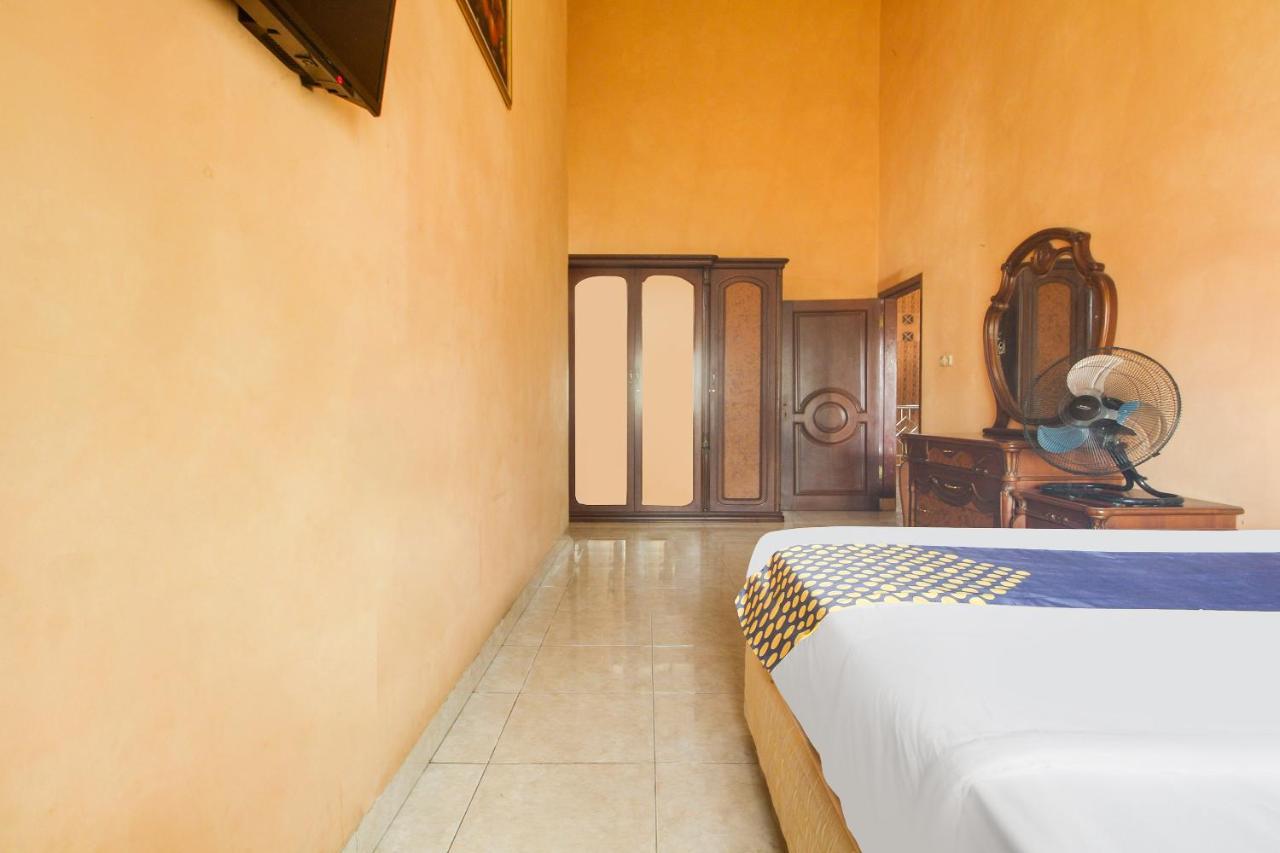 Spot On 91620 Skypiea Guest House Tasikmalaya Zewnętrze zdjęcie